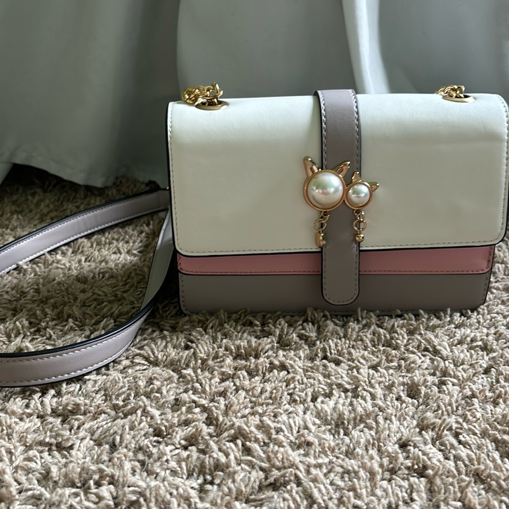chain strap cross body bag